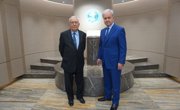 上海合作组织秘书长拉希德·阿利莫夫会见塔尔巴克·纳扎罗夫院士