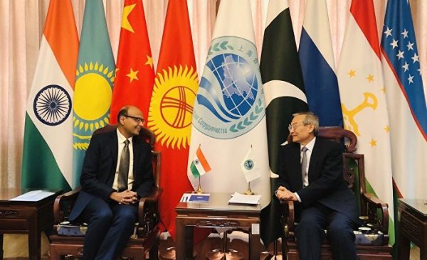 上海合作组织秘书长张明会见印度驻华使馆临时代办维马尔