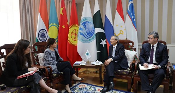 上海合作组织秘书长张明会见以色列驻华大使维塔利